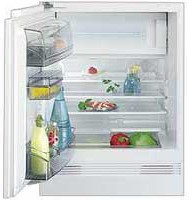 katangian Refrigerator AEG SU 86040 larawan