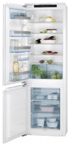Charakteristik Kühlschrank AEG SCS 71800 F0 Foto
