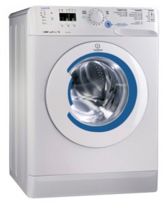特性 洗濯機 Indesit XWSA 71051 XWWBB 写真