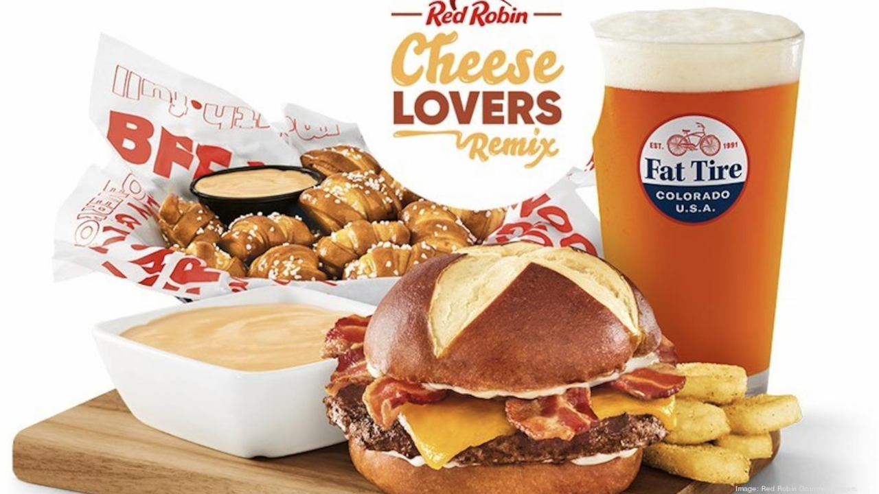 Red Robin $10 Gift Card US, $11.81